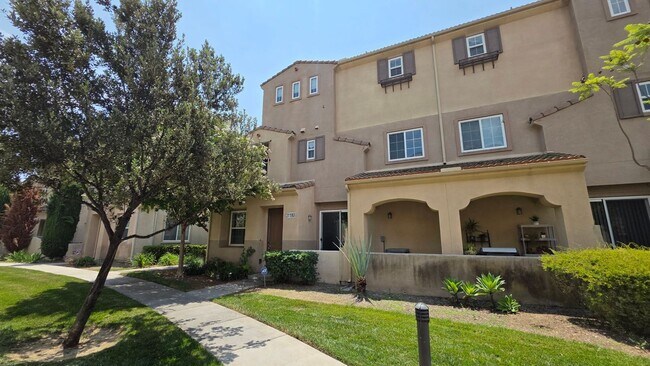 Building Photo - 31180 Lavender Ct