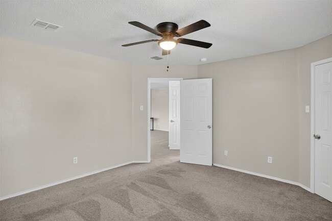 Building Photo - 8412 Widgeon Way