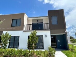 Building Photo - 14624 SW 261st Terrace