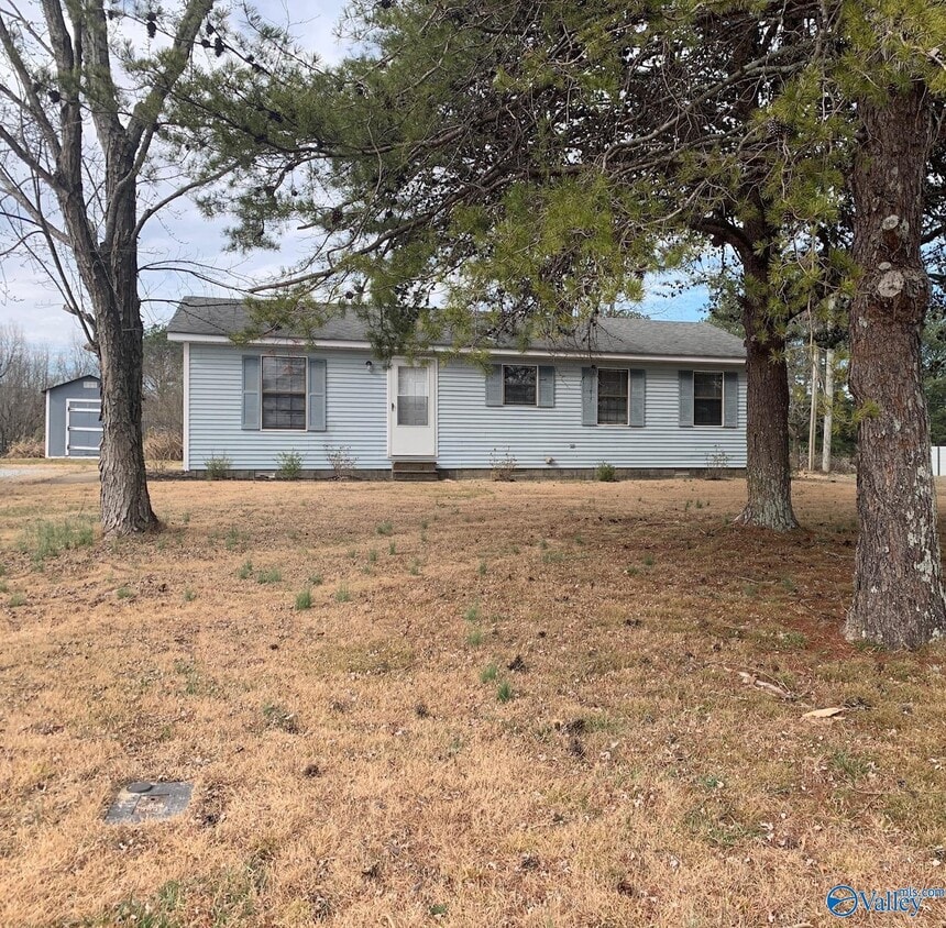 15937 Line Rd, Athens, AL 35613 House Rental in Athens, AL