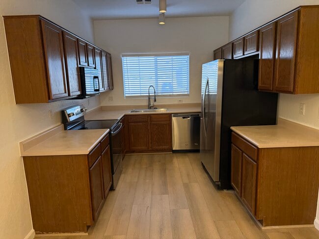 Building Photo - 2815 E Harwell Rd