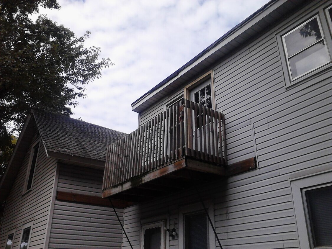 Foto del edificio - 509-509 1/2 Forest Street