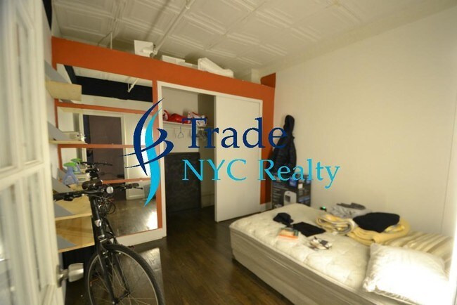 Foto del edificio - 115 W 23rd St