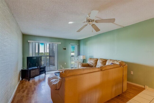 Foto del edificio - 4902 38th Way S