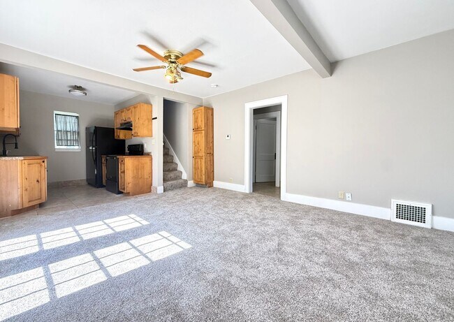 Foto del edificio - 3 Bedroom Home with Private Upstairs Suite