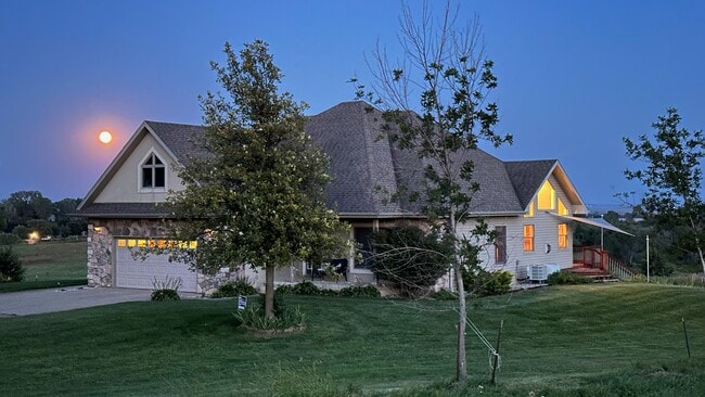 Building Photo - 4608 Derocher Path