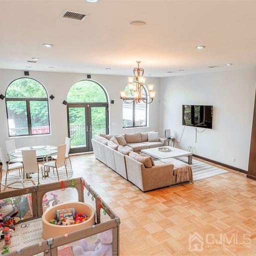 Foto del edificio - 165 N Broadway