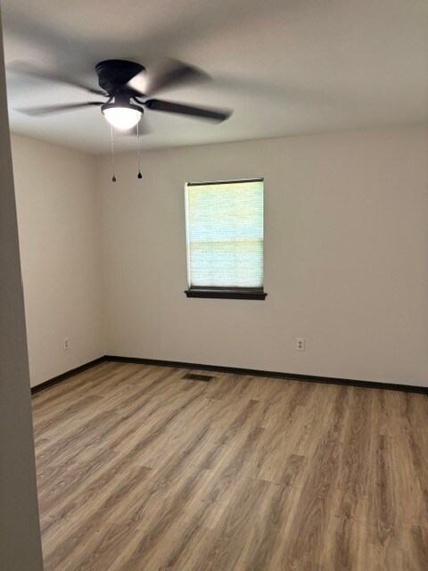 Building Photo - 155 Lake Vista Cove