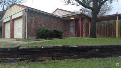 Building Photo - 907 Gable Ave