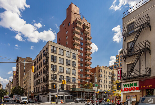 Foto del edificio - Prime Chelsea Retail on 7th Ave - The Atrium