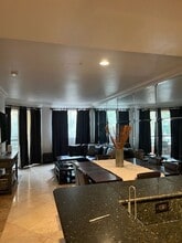Building Photo - 260 E Flamingo Rd