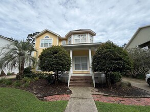 Building Photo - 105 Serenity Ln
