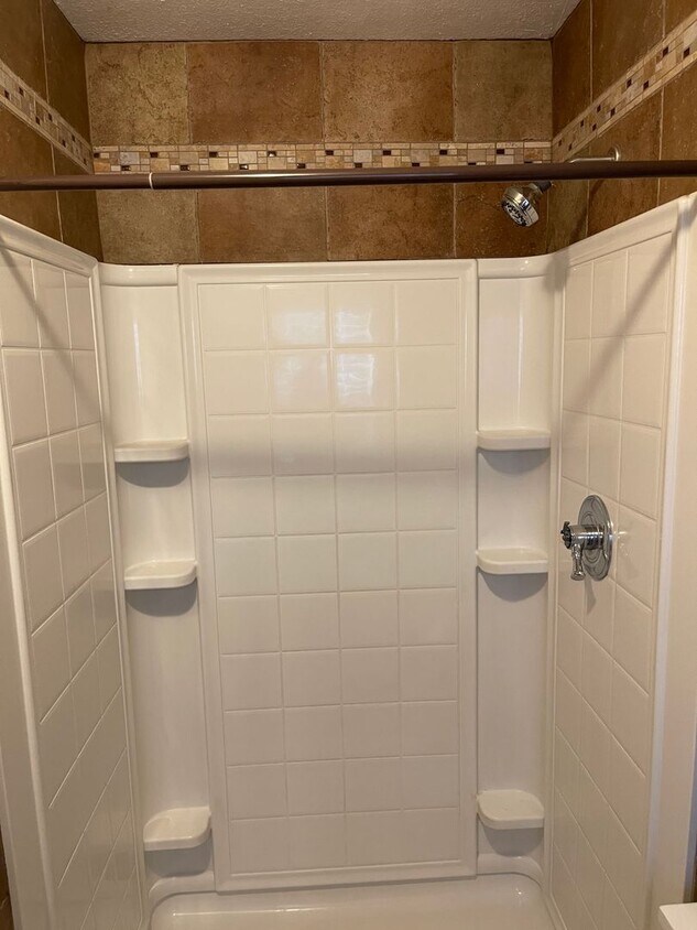 Primary Photo - Spacious home in desirable location!