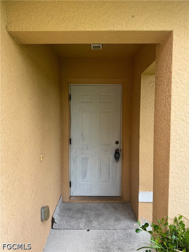 Foto del edificio - 411 Nicholas Pkwy W