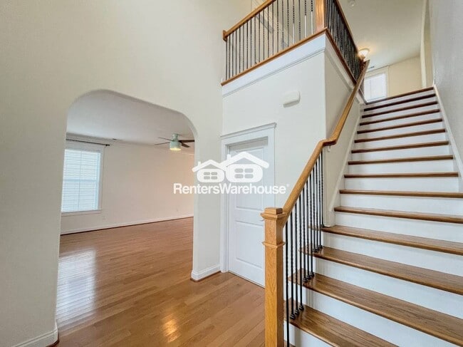 Building Photo - 3711 E Ocean View Ave