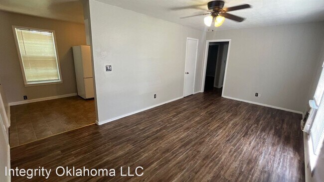 Foto del edificio - 2 br, 1 bath House - 1101 South Holly Drive