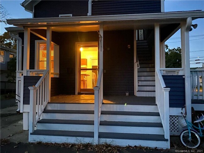 Building Photo - 220 Greenwood Ave
