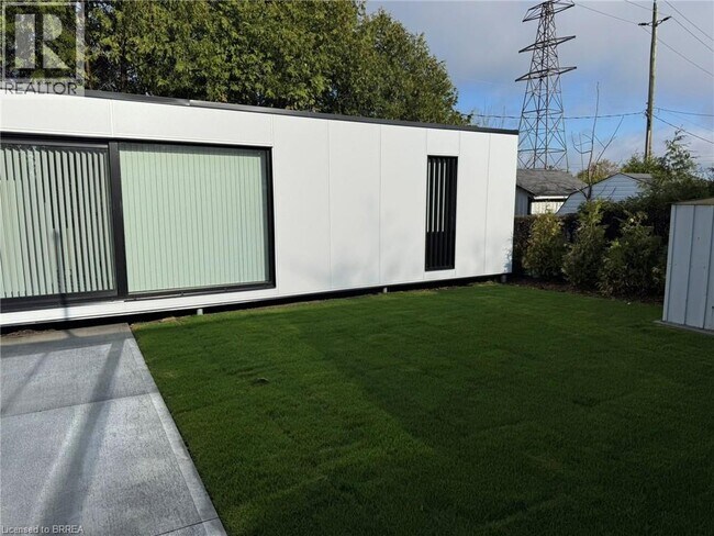 Building Photo - 46 Linden Ave