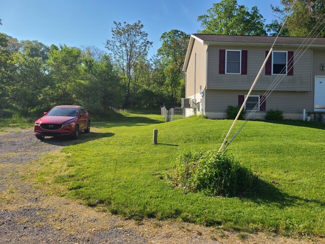 Additional Parking - 189 Thomas Ln