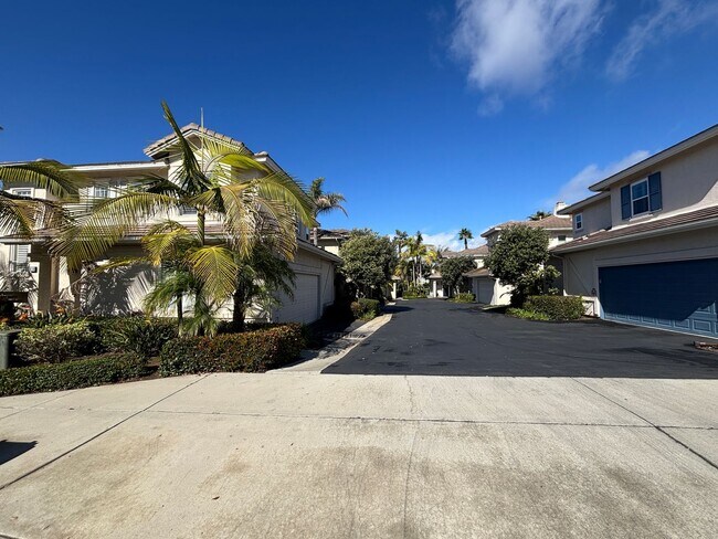 Foto del edificio - Beautiful 2 Story home in Carlsbad!