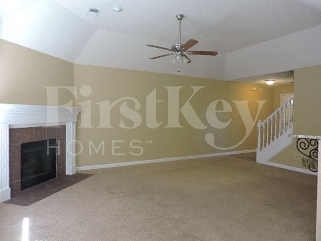 Foto del edificio - 9329 Barrow Dr