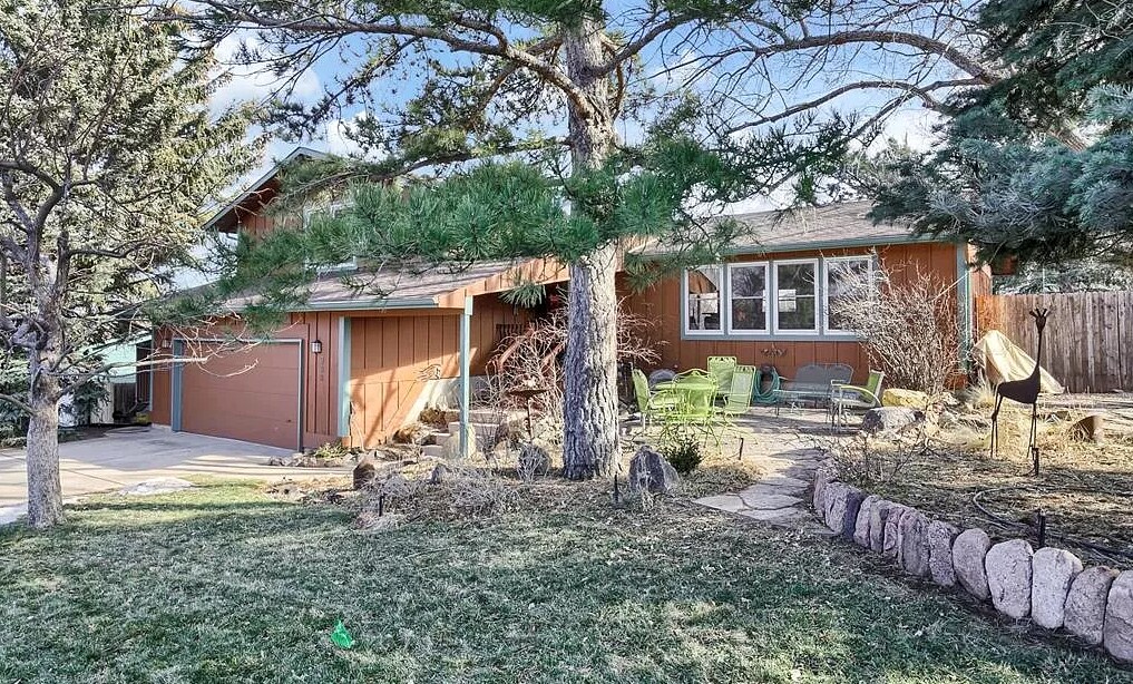Large mountain home - 323 Sutherland Plz