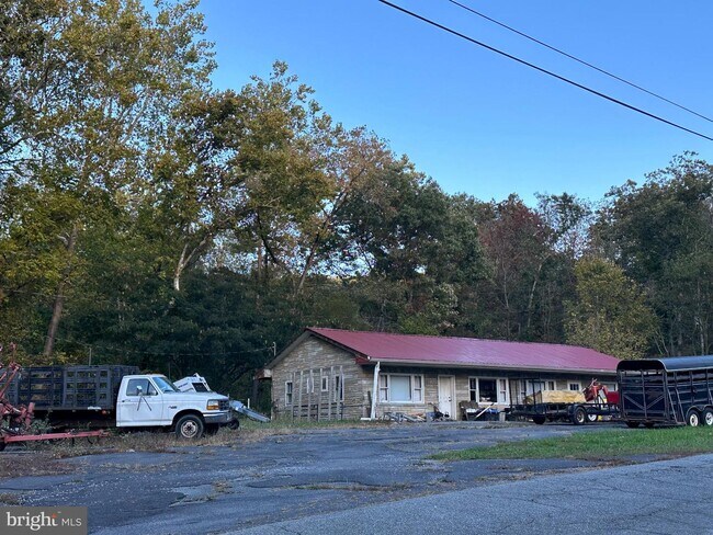 Foto del edificio - 1324 John S Mosby Hwy