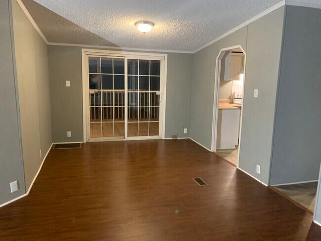 Building Photo - 108 Principal Ct