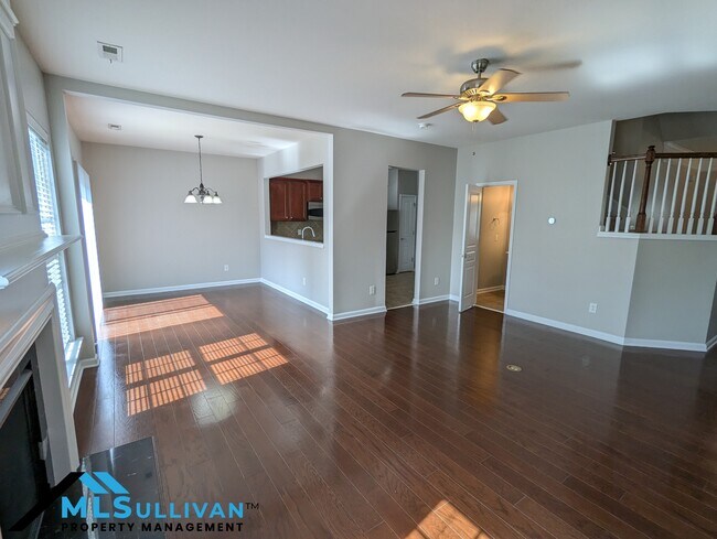 Foto del edificio - 8219 Saltwood Pl