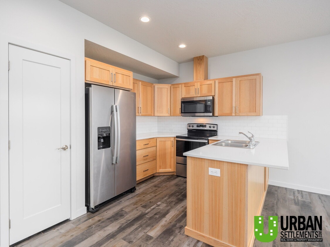 Foto principal - 224 S Woodlawn Rd