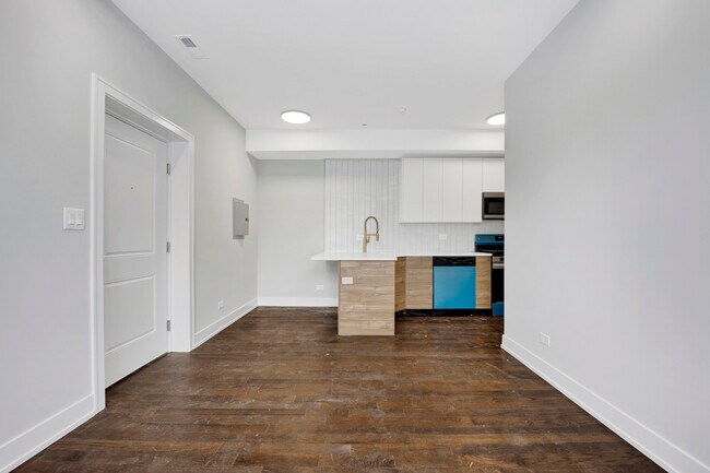 Foto del edificio - 2350 S Leavitt St