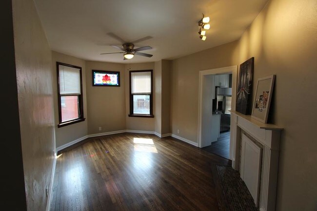 Dining room - 3715 California Ave