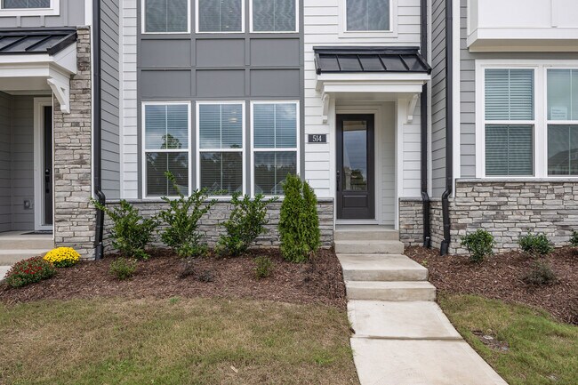 Foto del edificio - 514 Billingshurst Wy