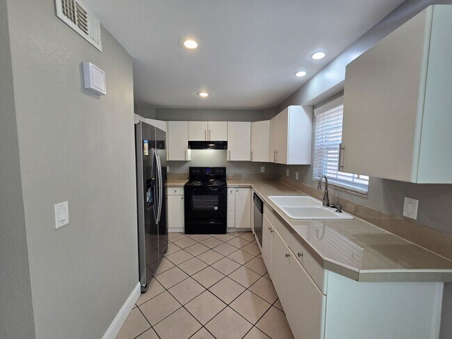 Foto del edificio - Arlington Townhome - 3 Bedroom 2.5 Bath