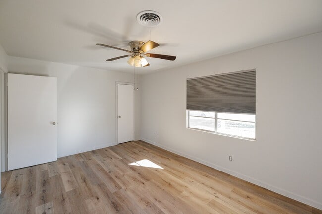 Building Photo - For Lease