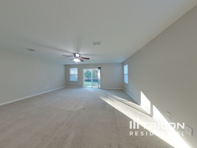 Building Photo - 1288 Sarahs Landing Dr