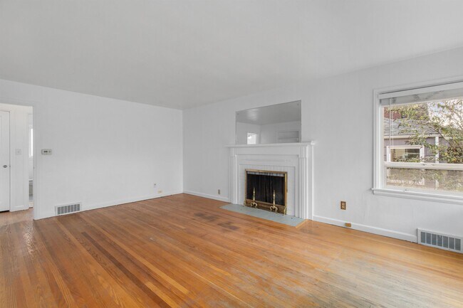 Foto del edificio - 5012 35th Ave NE