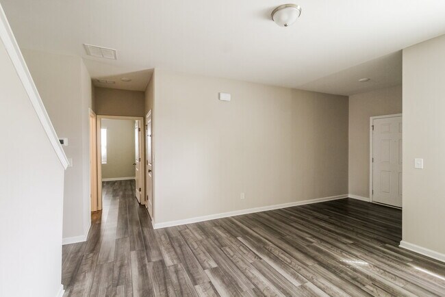 Building Photo - 3954 Kendrick Cir