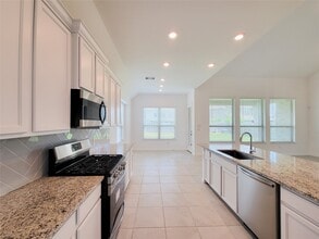 Building Photo - 9422 Vis Fls Trce