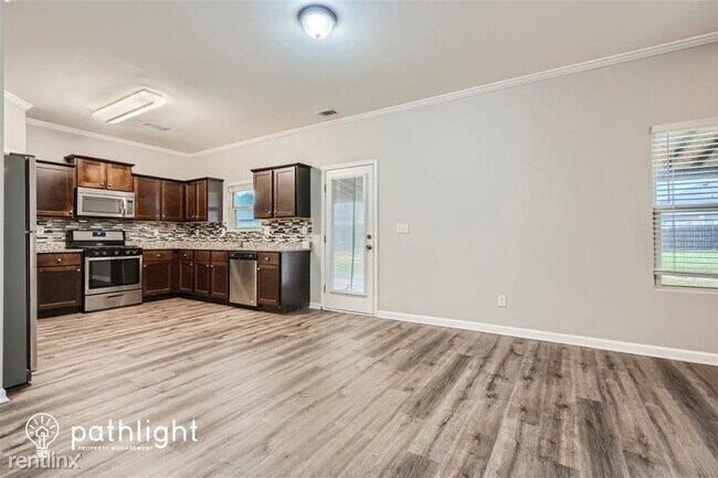 Foto del edificio - 4 br, 2 bath House - 3534 Mica Circle SE UNIT