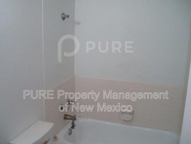 Foto del edificio - 12916 Carrie Pl SE