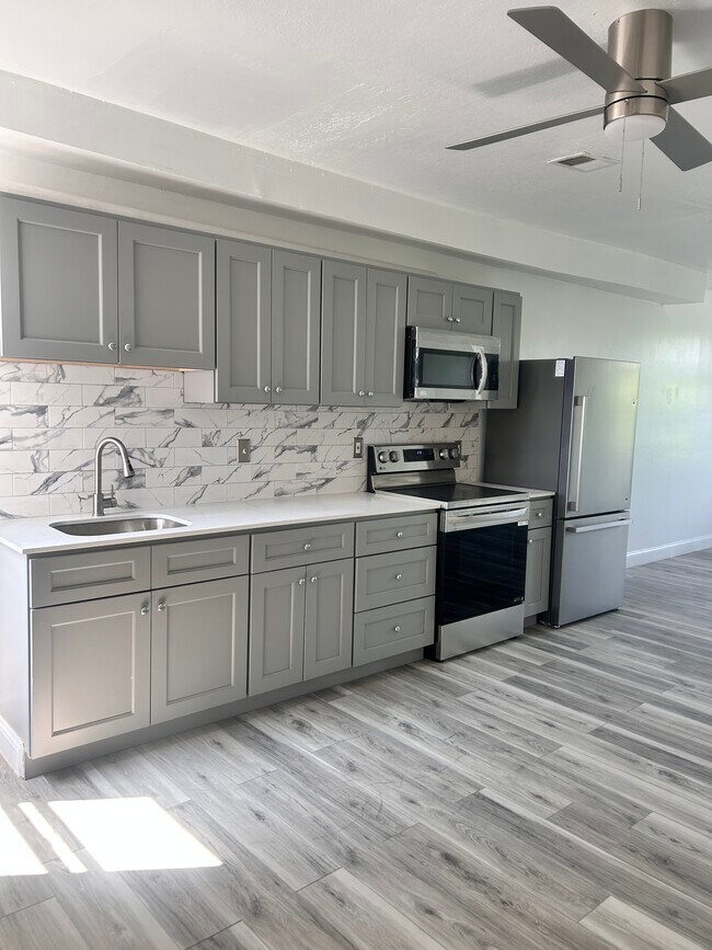 Foto del edificio - 2213 N 33rd St