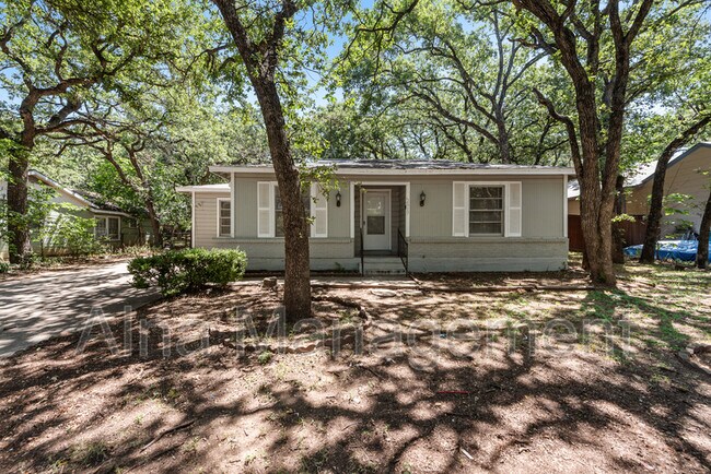 Building Photo - 2517 Weiler Blvd
