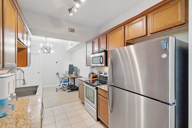 Foto del edificio - 2255 Braeswood Park Dr