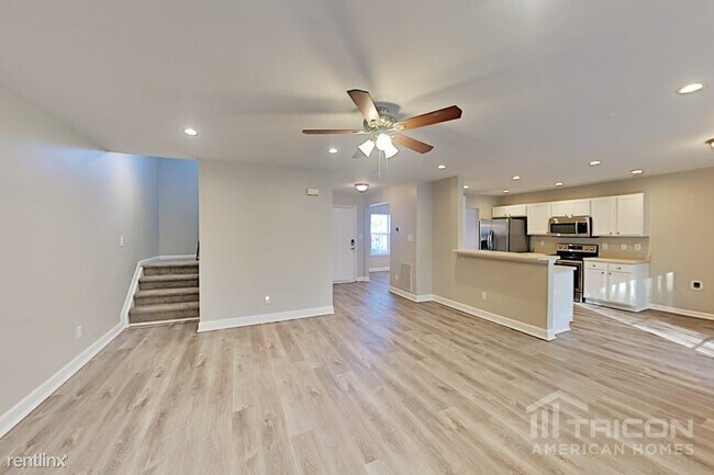 Foto del edificio - 4424 River Edge Dr