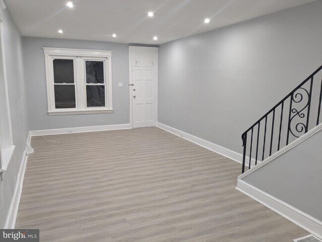 Foto del edificio - 1168 Mechanic St