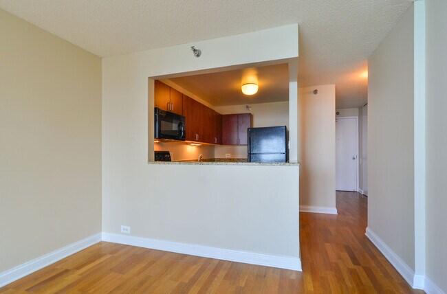 Building Photo - 474 N Lake Shore Dr