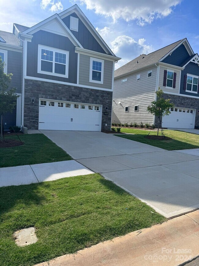 Foto del edificio - 8122 Ramsburg Dr