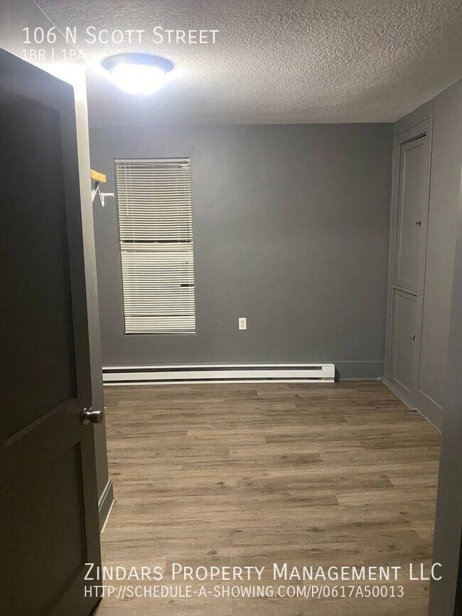 Building Photo - Single family home in Oakwood, IL