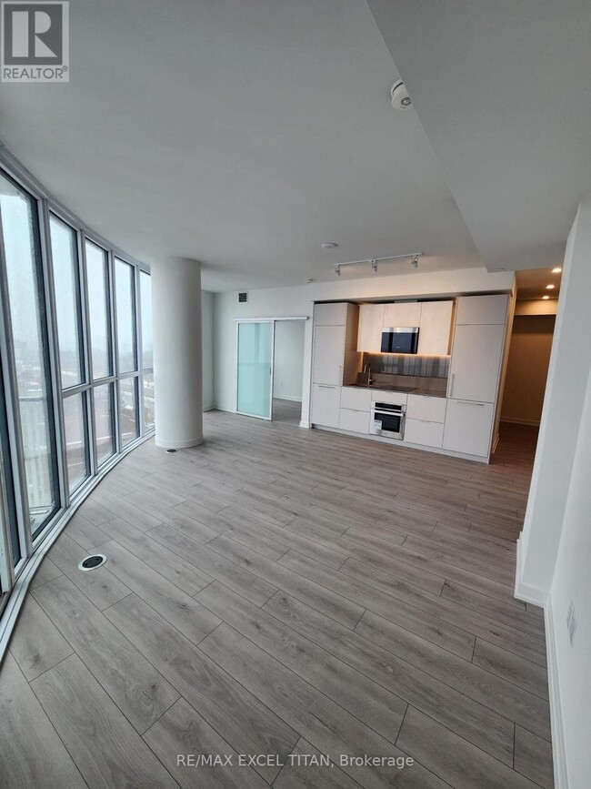 Photo du bâtiment - 1 Fairview Rd E